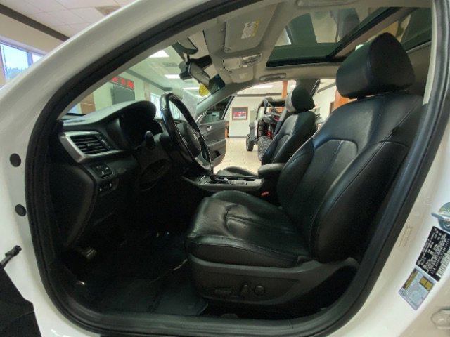 Used 2020 Kia Optima SE image 20