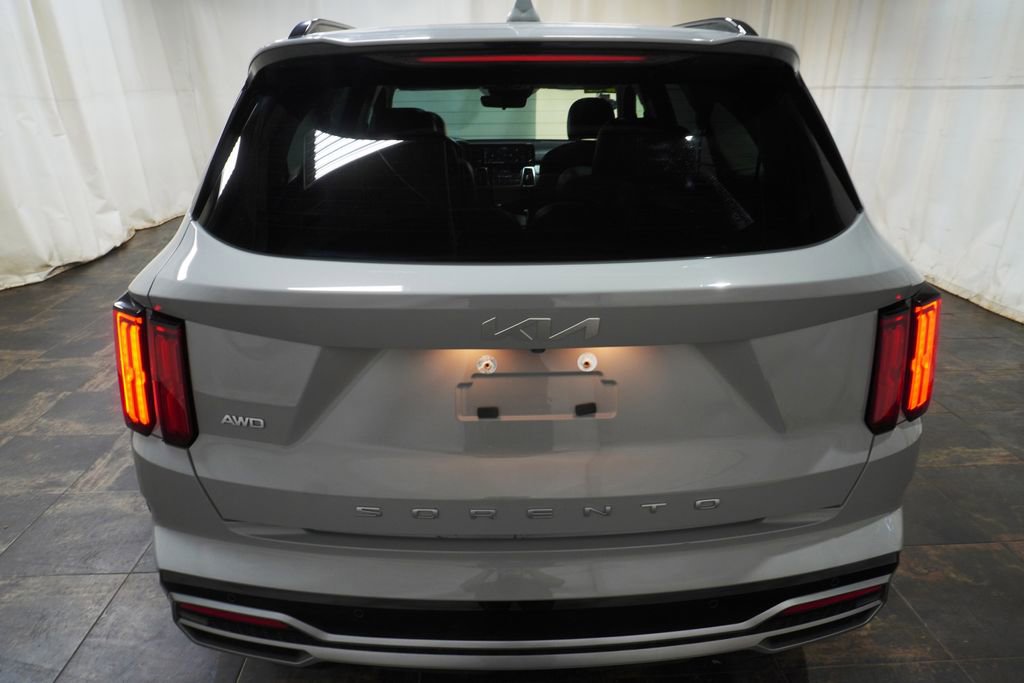 Used 2022 Kia Sorento SX image 5