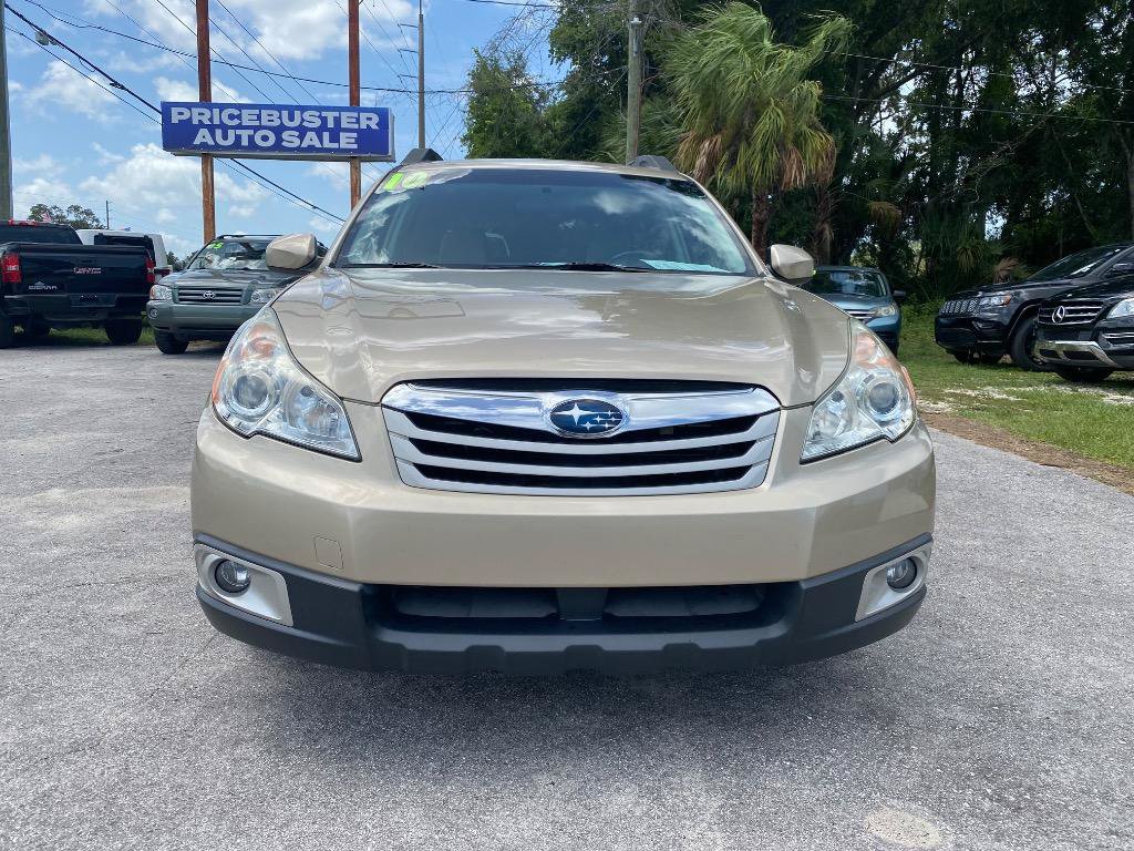 Used 2010 Subaru Outback 2.5i Premium AWD/4WD image 4