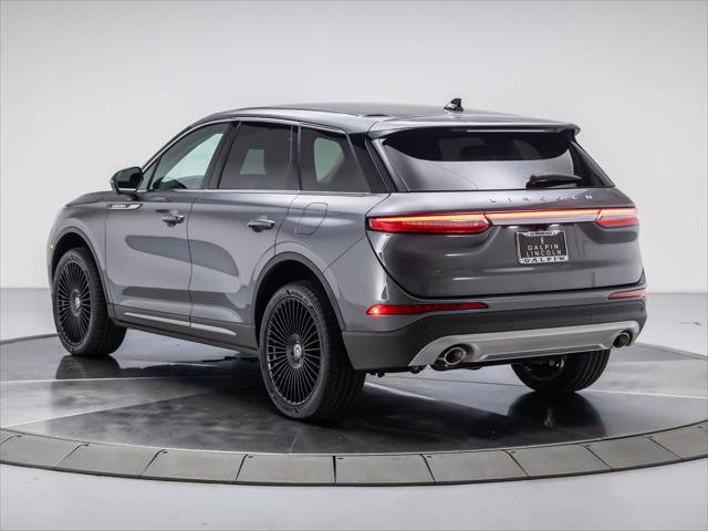 New 2025 Lincoln Corsair FWD w/ Equipment Group 101A image 3