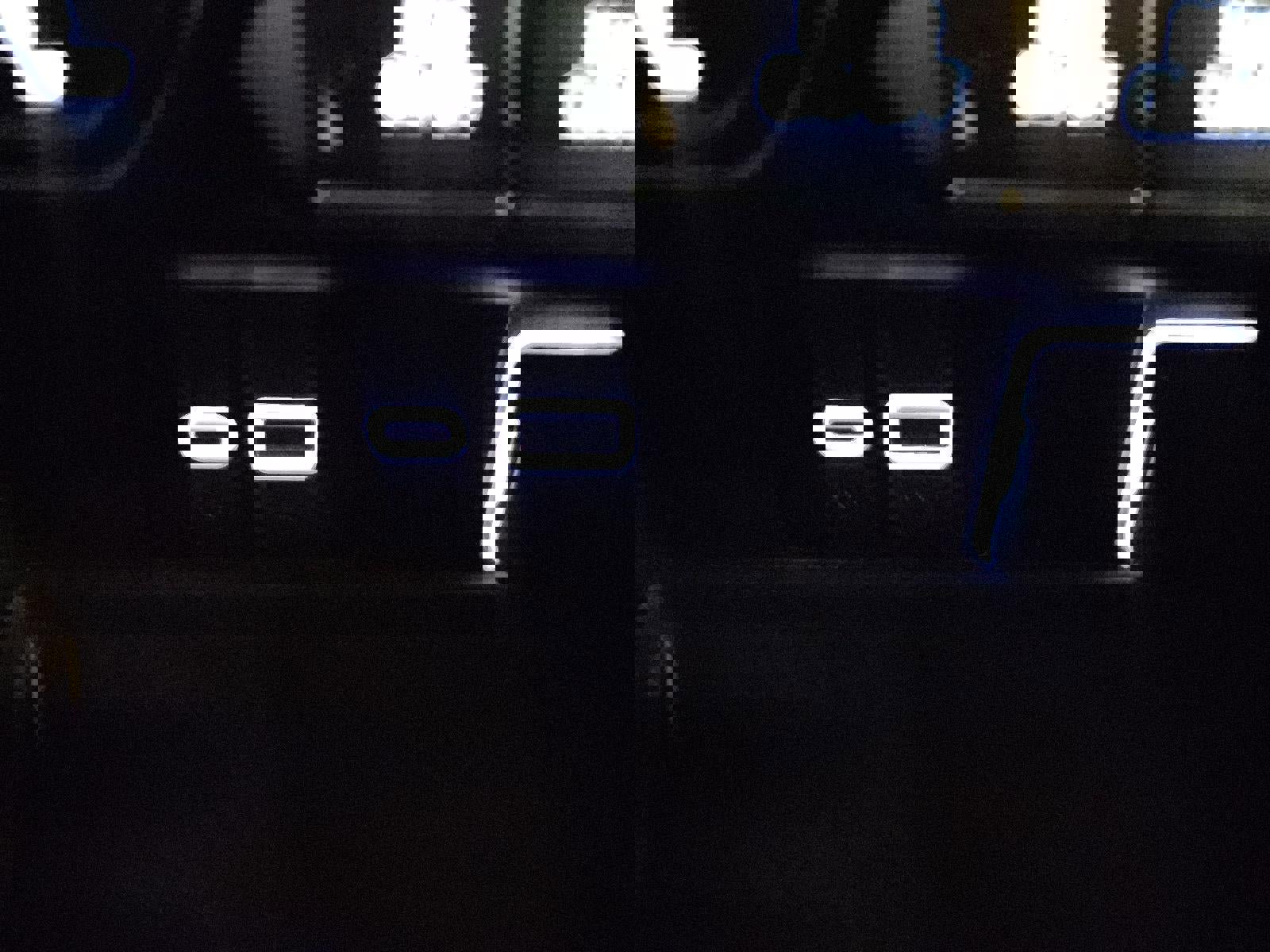 Used 2024 Chevrolet Suburban LT image 27