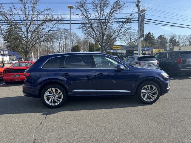 Certified 2023 Audi Q7 2.0T Premium w/ Convenience Package image 4