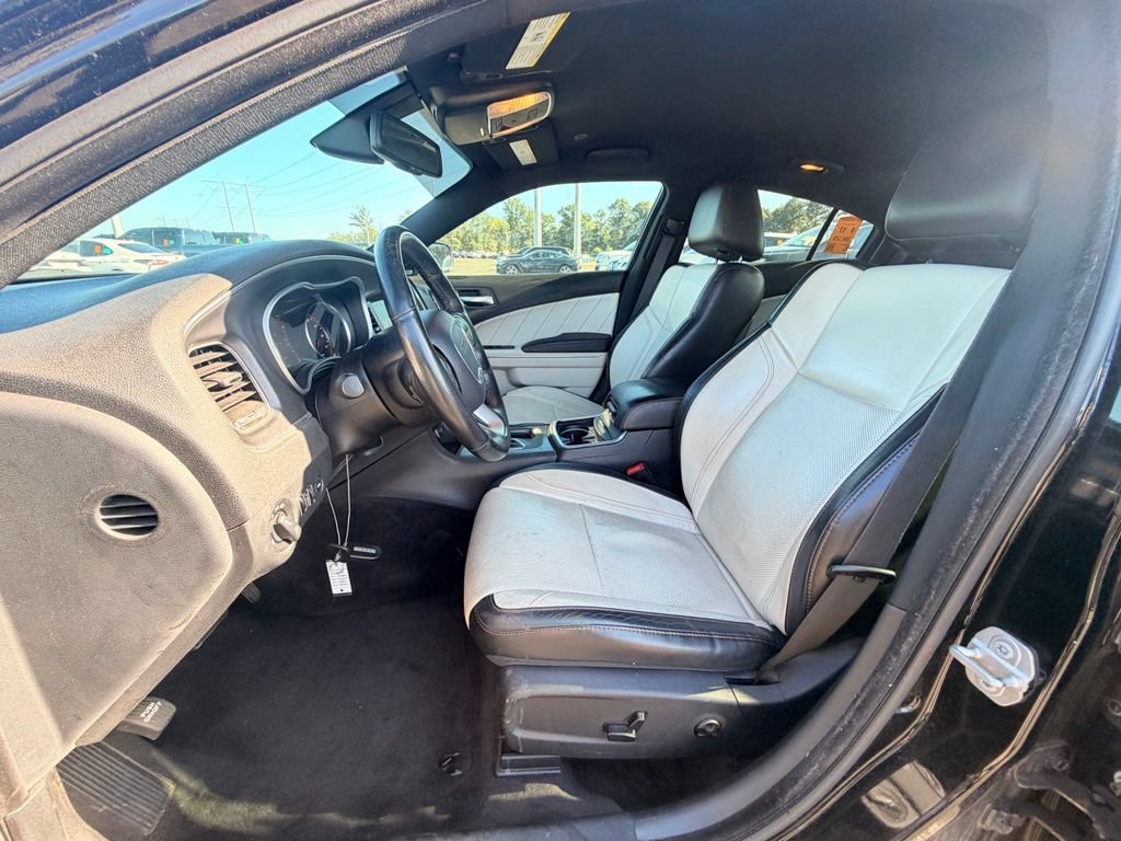 Used 2017 Dodge Charger SXT w/ Plus Group RWD image 14