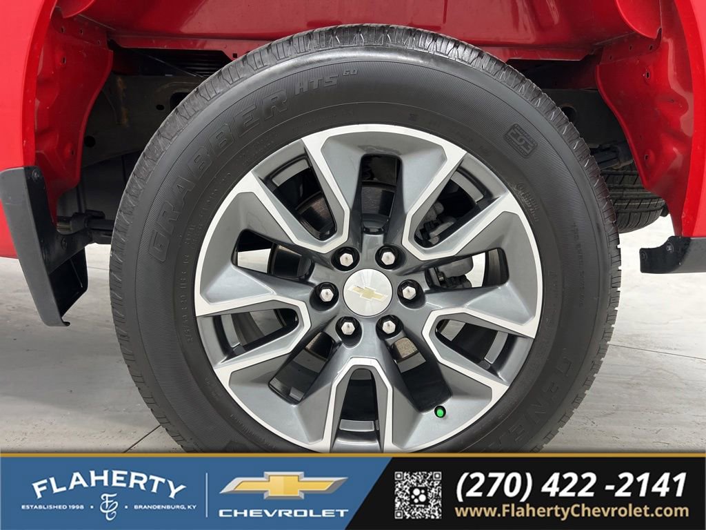 Used 2023 Chevrolet Silverado 1500 LT AWD/4WD image 19