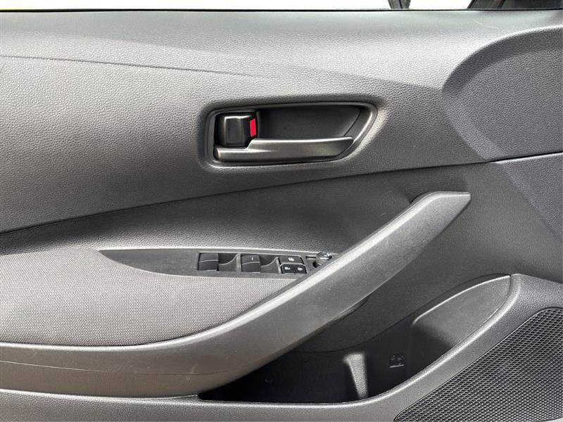 Used 2022 Toyota Corolla LE image 15