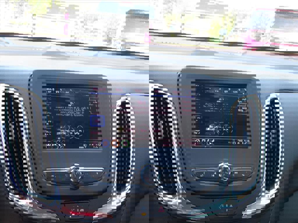 Used 2024 Chevrolet Equinox LT image 23