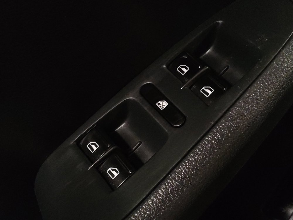 Used 2016 Volkswagen Jetta Sport FWD image 27