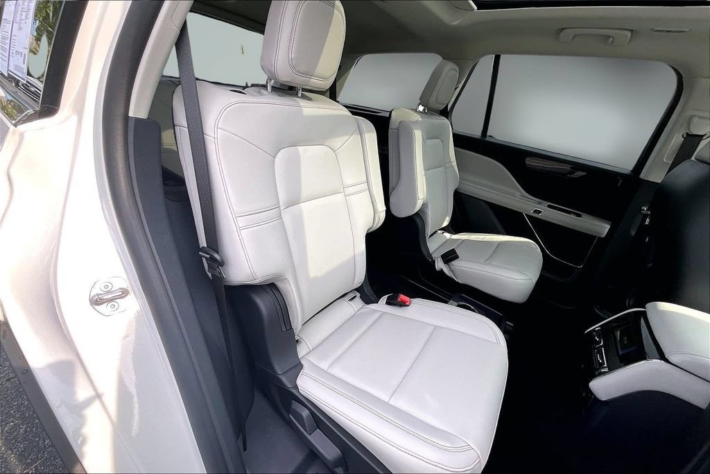 Used 2026 Lincoln Aviator 2WD image 26