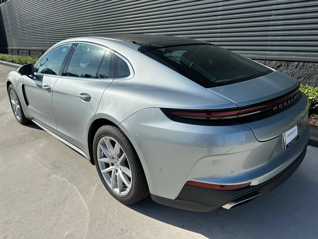 Certified 2026 Porsche Panamera RWD image 3