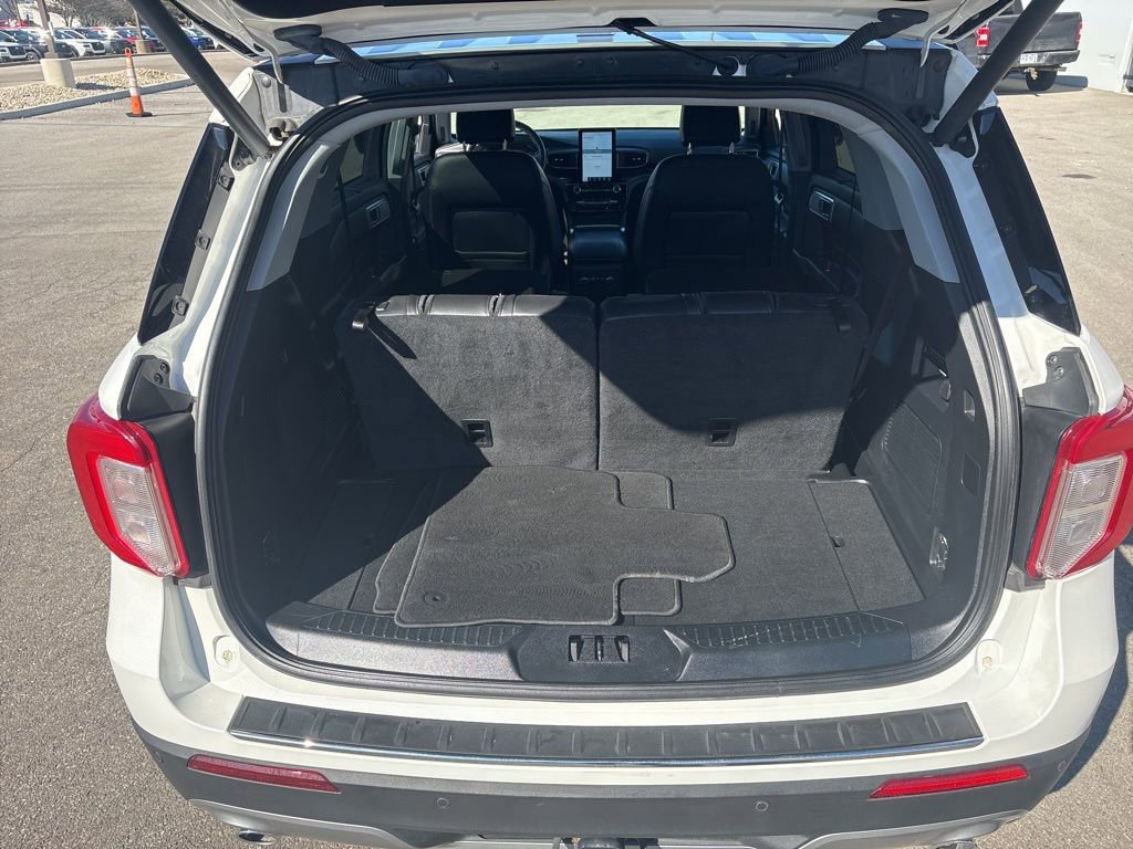 Used 2022 Ford Explorer Limited w/ Limited Technology Package image 26