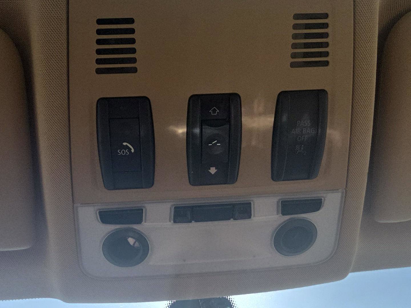 Used 2011 BMW 328i xDrive Sedan image 25