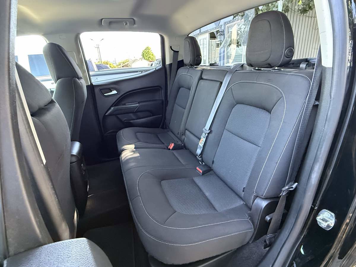 Used 2018 Chevrolet Colorado LT image 5