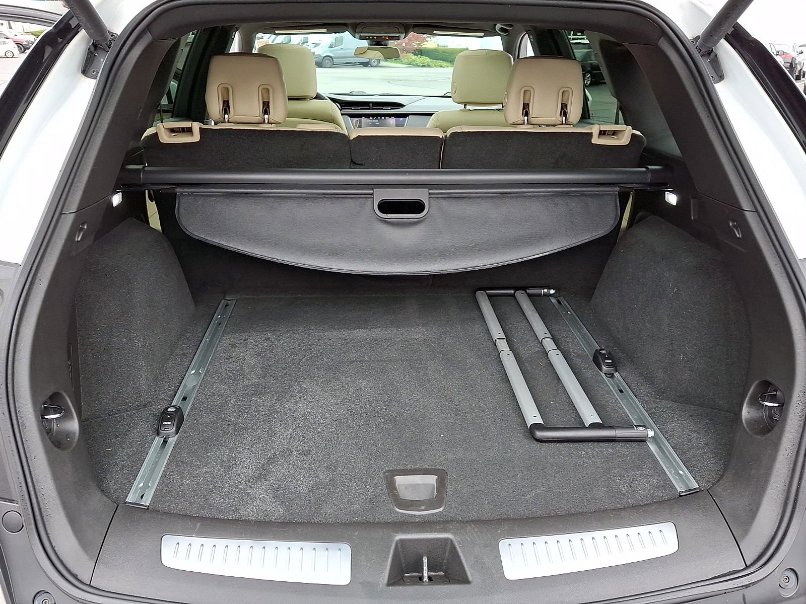 Used 2017 Cadillac XT5 Premium Luxury image 28