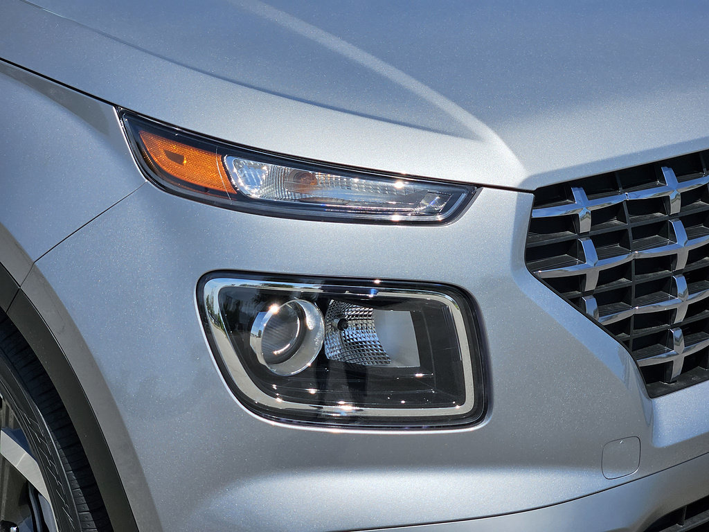 New 2026 Hyundai Venue SEL FWD image 8