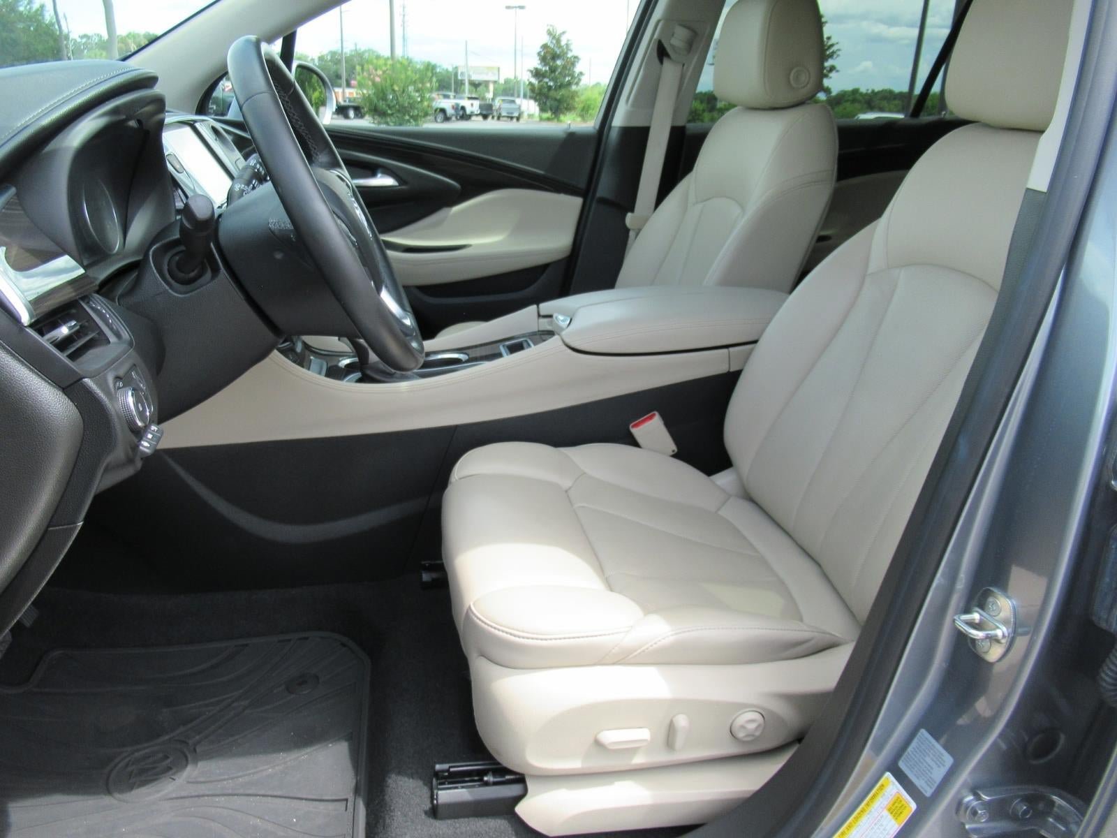 Used 2020 Buick Envision Premium w/ Driver Confidence Package AWD/4WD image 18