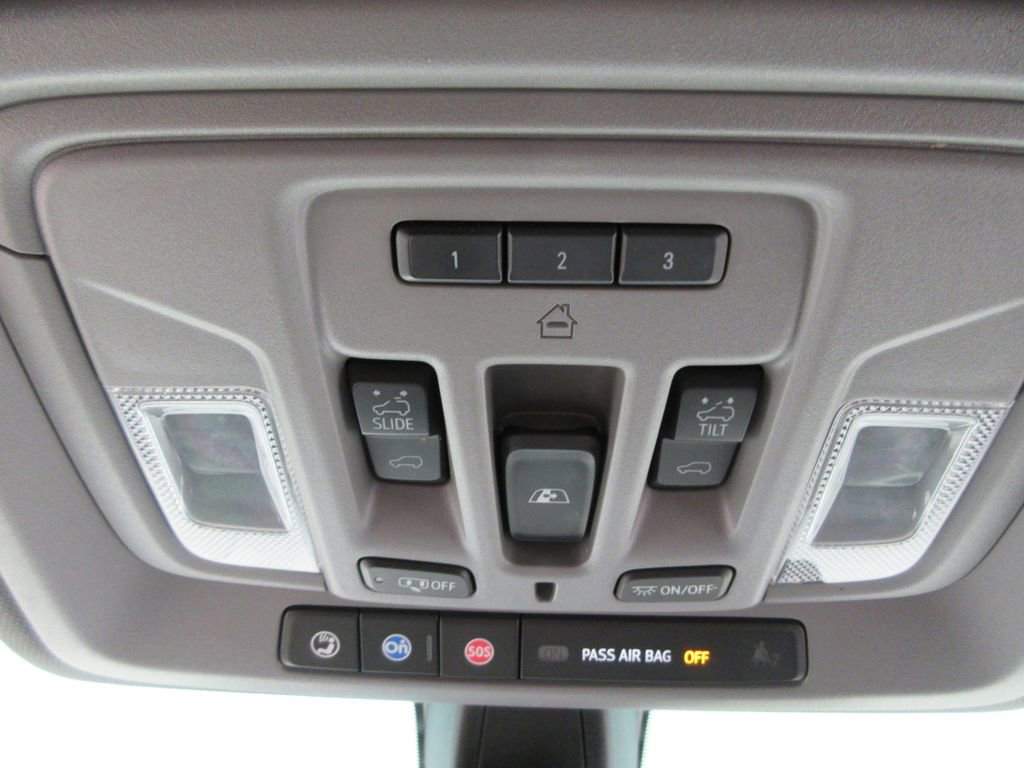 Certified 2021 Chevrolet Silverado 1500 RST image 35