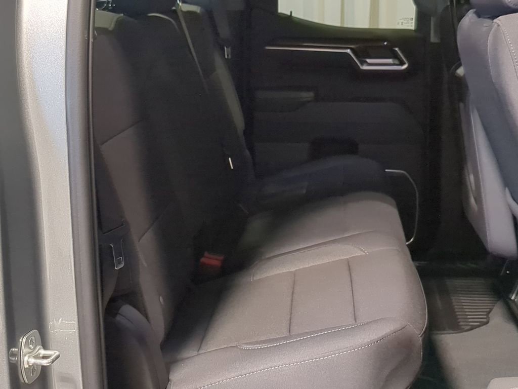 Used 2025 GMC Sierra 1500 Elevation image 27