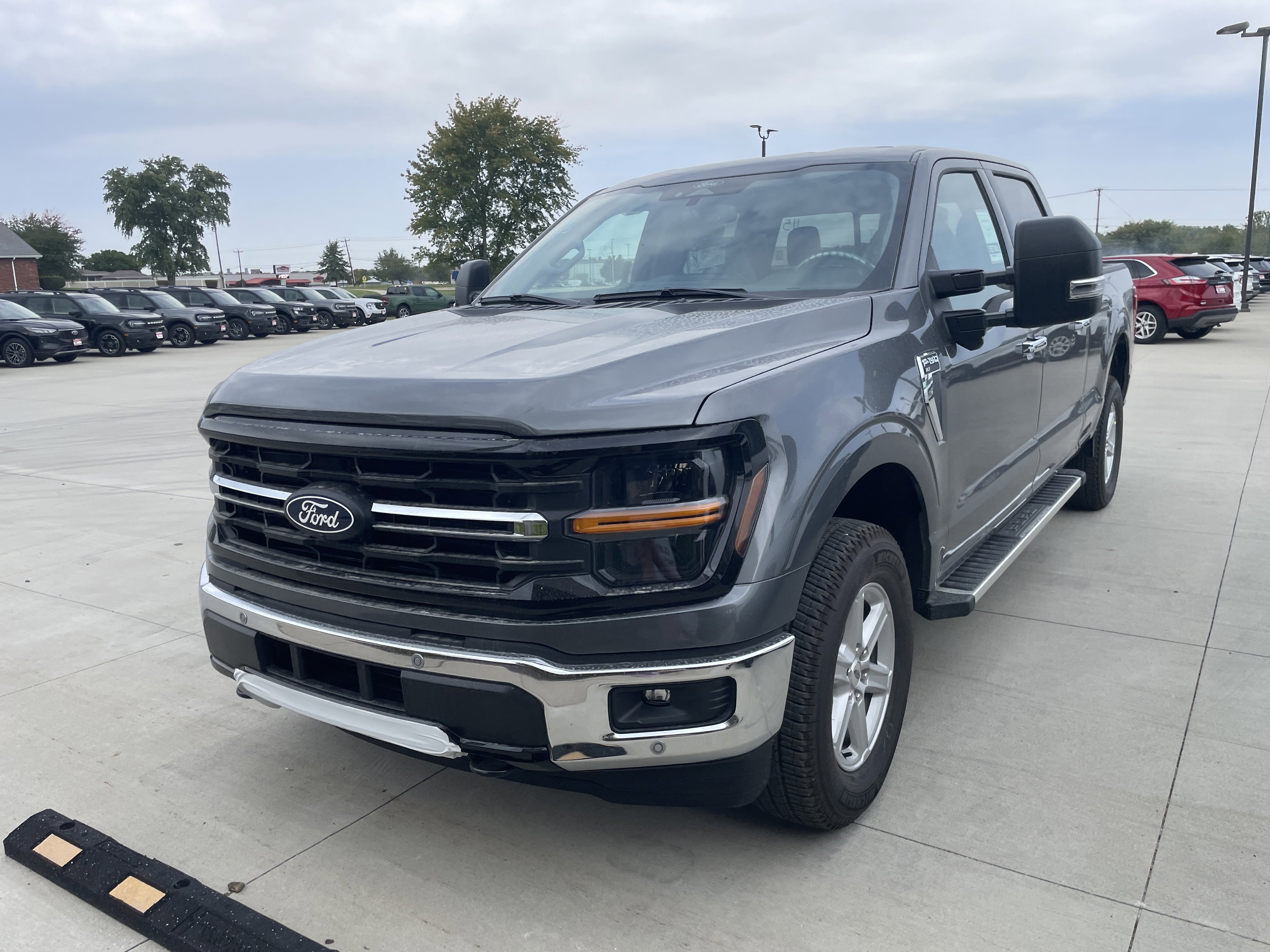 New 2025 Ford F150 XLT w/ Equipment Group 302A MID image 2