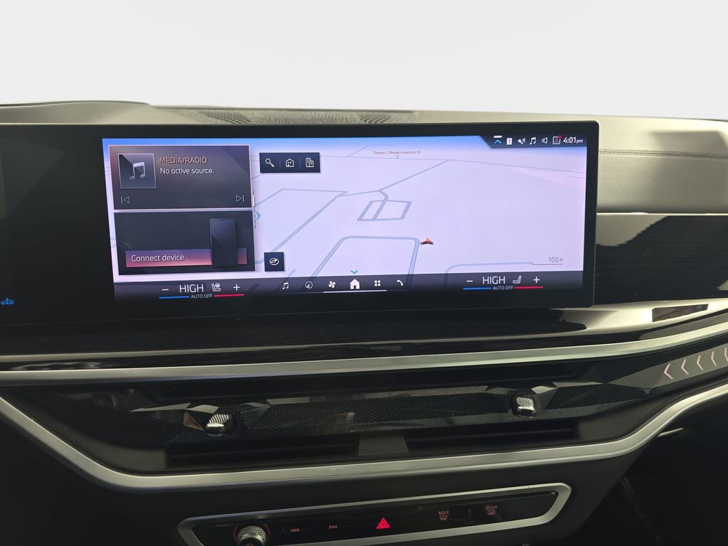 Certified 2024 BMW X7 xDrive40i w/ M Sport Package image 21