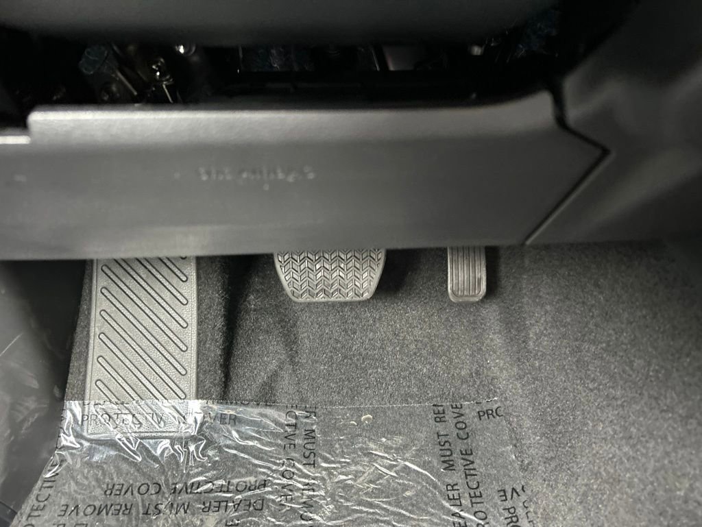 New 2026 Toyota Tundra SR AWD/4WD image 17
