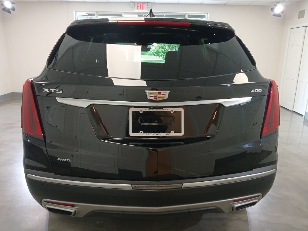 Certified 2025 Cadillac XT5 Premium Luxury w/ Technology Package AWD/4WD image 11