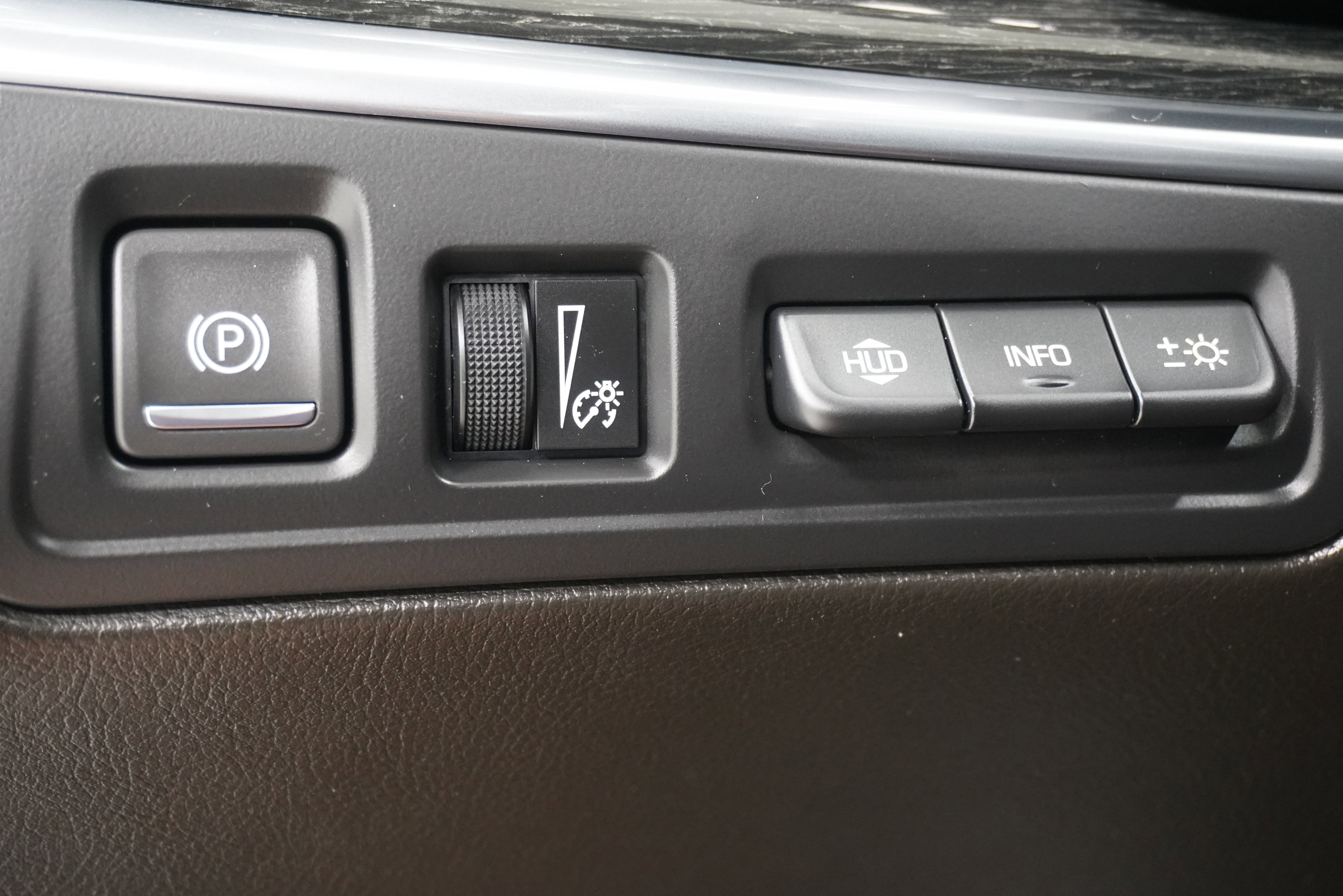 Used 2022 Cadillac XT5 Premium Luxury w/ Technology Package FWD image 32