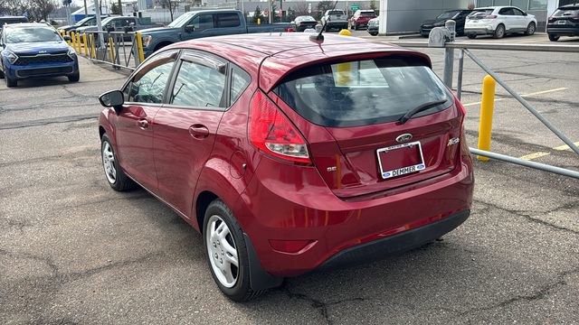 Used 2013 Ford Fiesta SE w/ Moon & Mood Pkg image 5