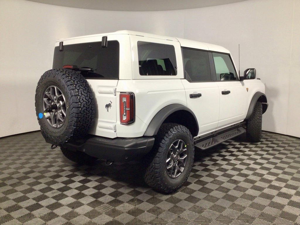 New 2025 Ford Bronco Badlands image 14