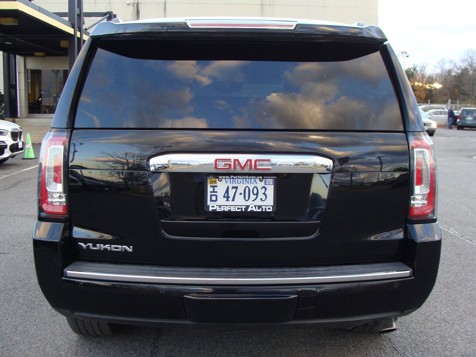 Used 2019 GMC Yukon Denali w/ Denali Ultimate Package image 5