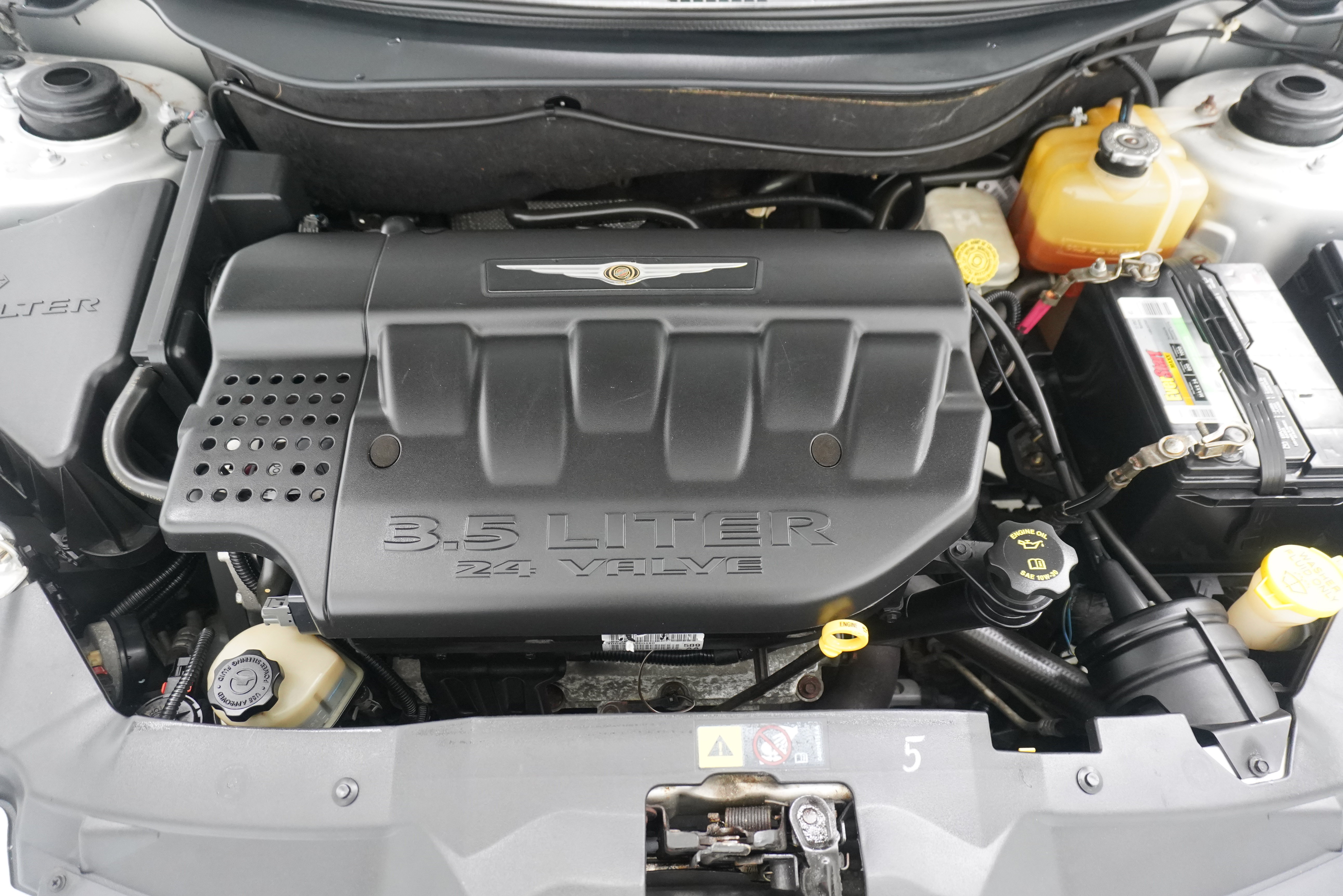 Used 2005 Chrysler Pacifica Touring FWD image 25