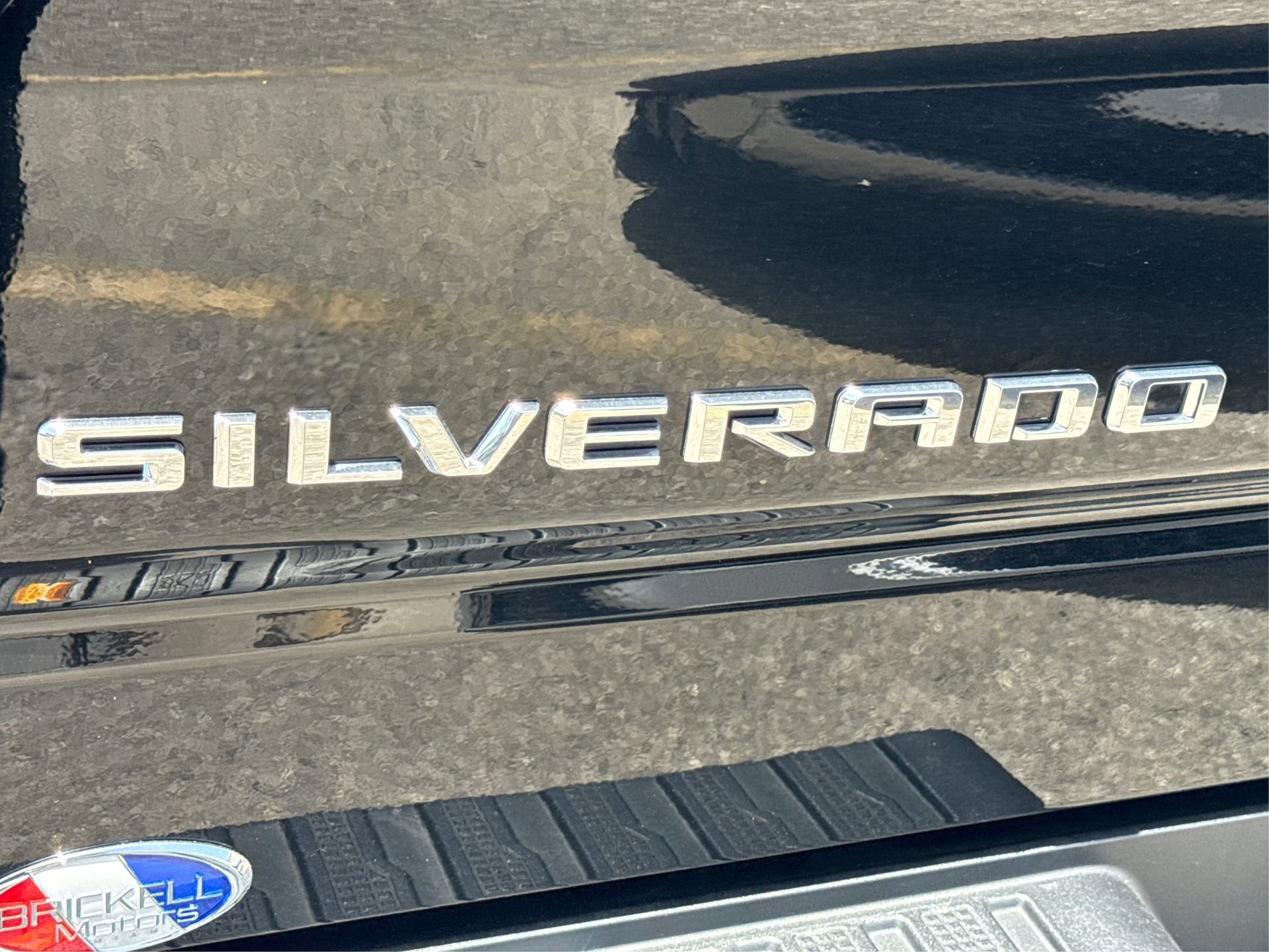 Used 2023 Chevrolet Silverado 1500 High Country w/ Technology Package image 18