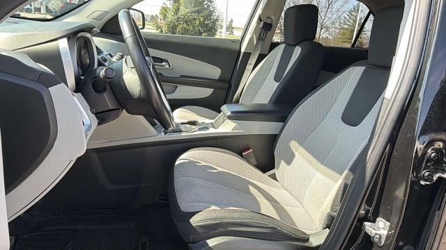 Used 2017 Chevrolet Equinox LT w/ Driver Confidence Package II image 6