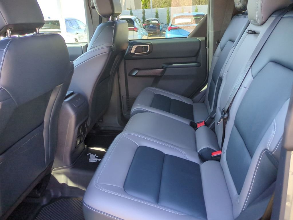 Used 2024 Ford Bronco Outer Banks AWD/4WD image 22