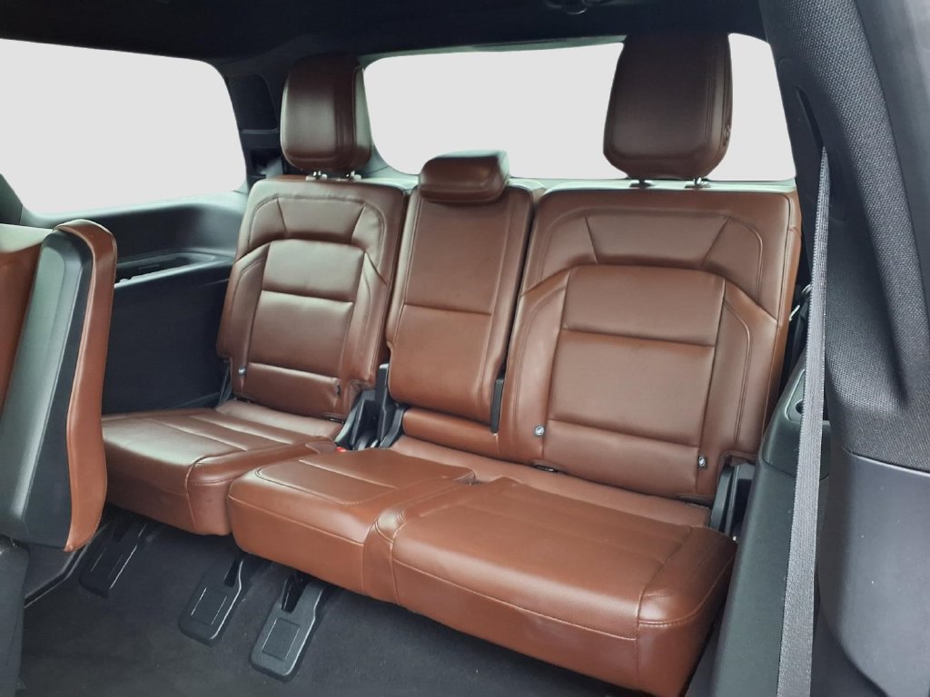 Used 2025 Lincoln Navigator Reserve AWD/4WD image 32