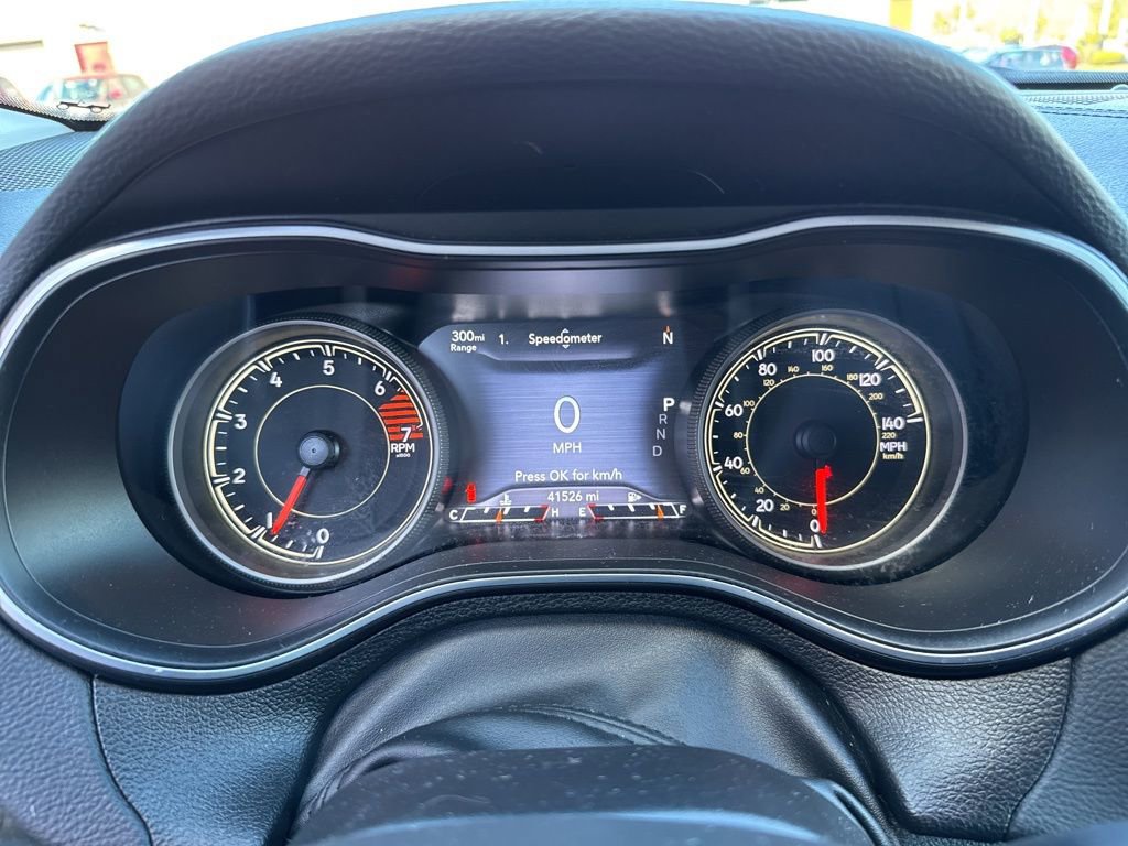 Used 2023 Jeep Cherokee Altitude Lux AWD/4WD image 36