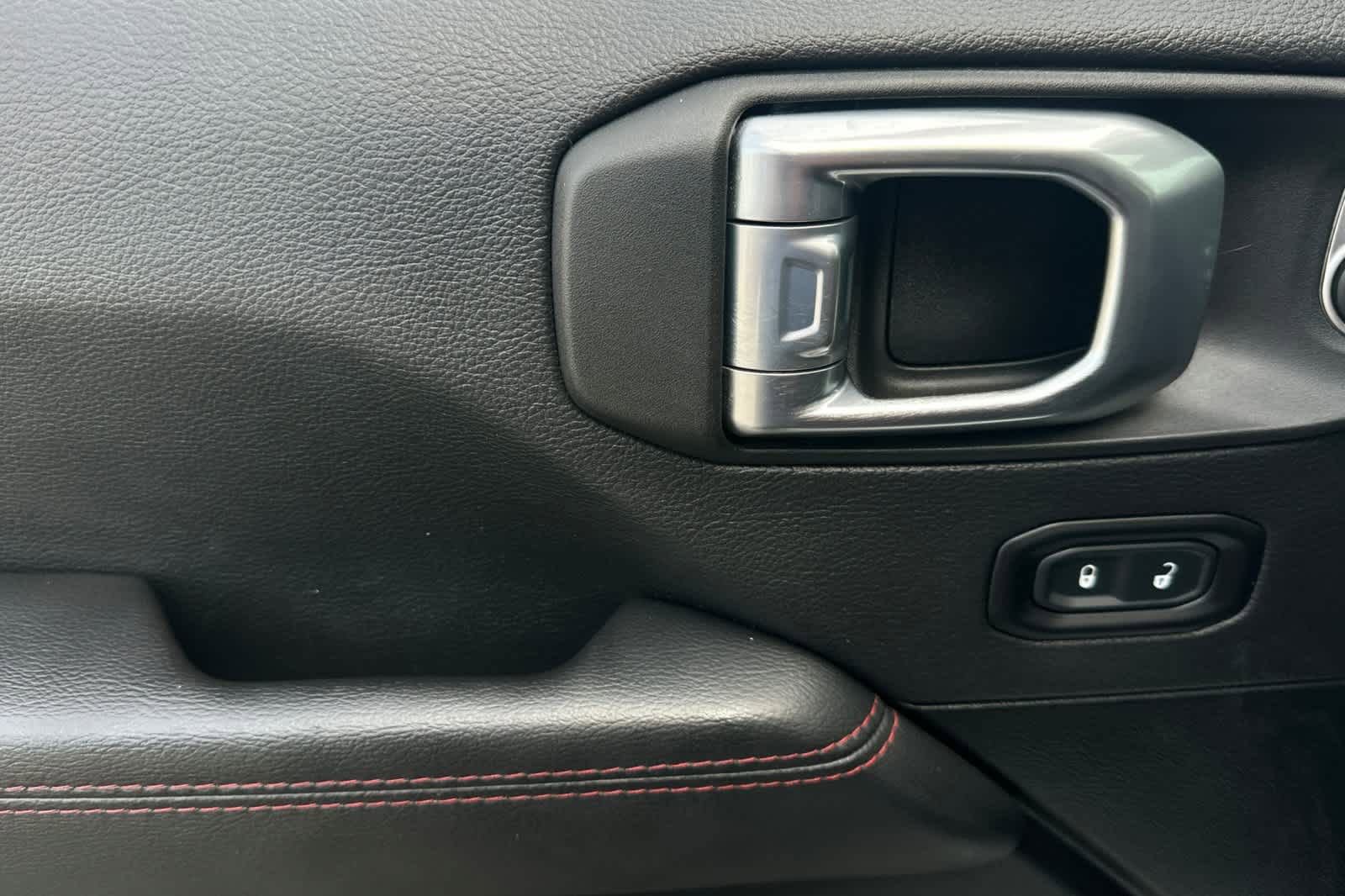 Used 2021 Jeep Wrangler Unlimited Rubicon image 12