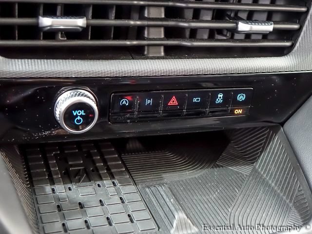 Used 2025 Ford Explorer ST-Line w/ Premium Package RWD image 19