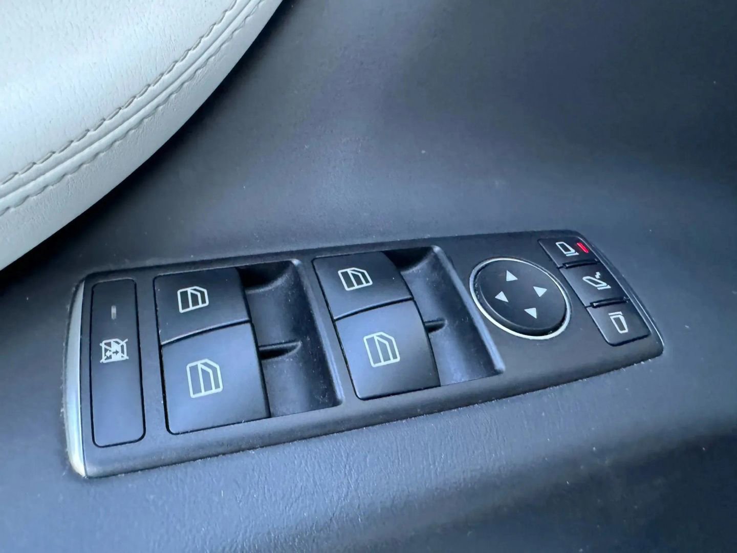 Used 2017 Tesla Model X 100D image 19