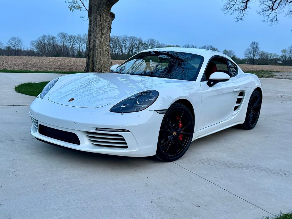 Used 2024 Porsche 718 Cayman S RWD image 2