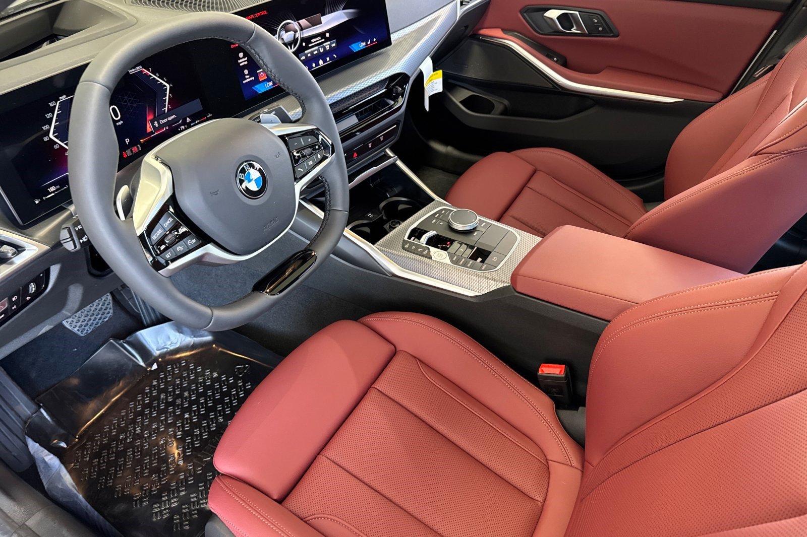 New 2026 BMW 330i xDrive Sedan w/ Premium Package AWD/4WD image 4