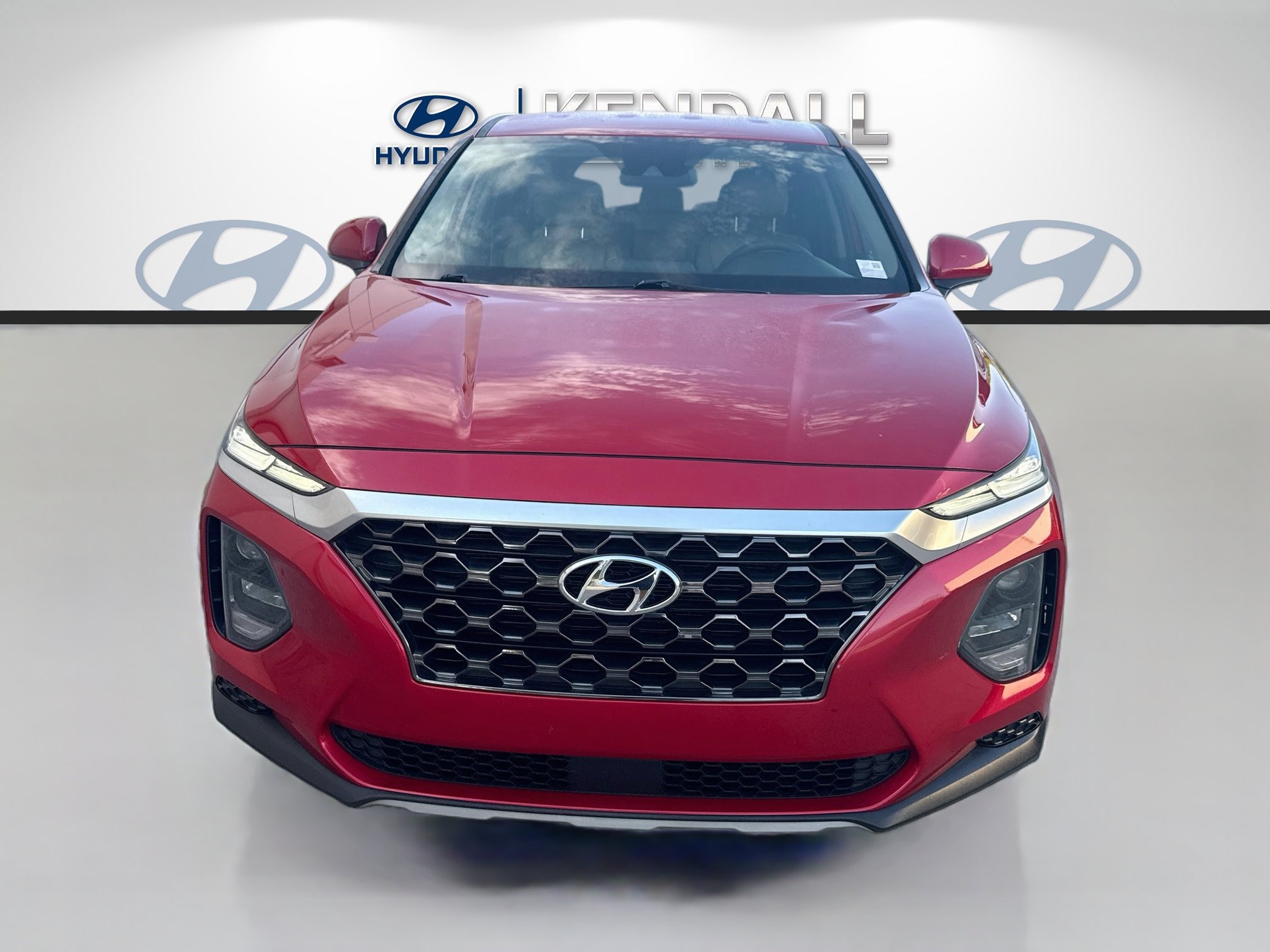 Used 2020 Hyundai Santa Fe SE FWD image 2