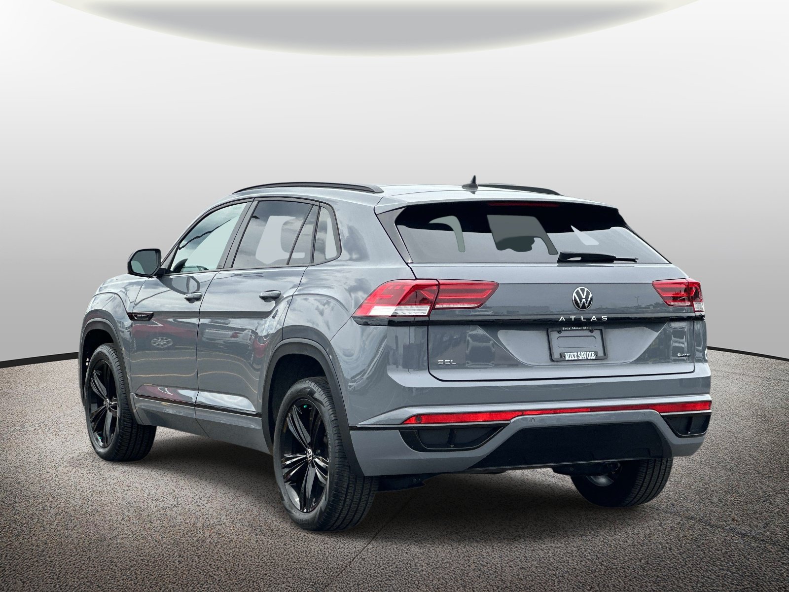 Used 2023 Volkswagen Atlas Cross Sport SEL R-Line AWD/4WD image 3