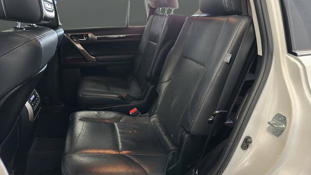 Used 2019 Lexus GX 460 Premium AWD/4WD image 23