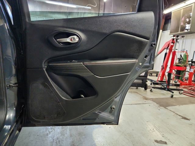 Used 2016 Jeep Cherokee 75th Anniversary image 24