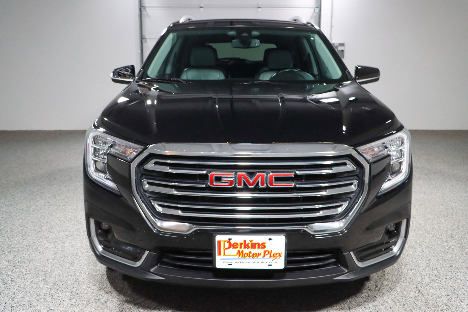 Used 2023 GMC Terrain SLT image 4