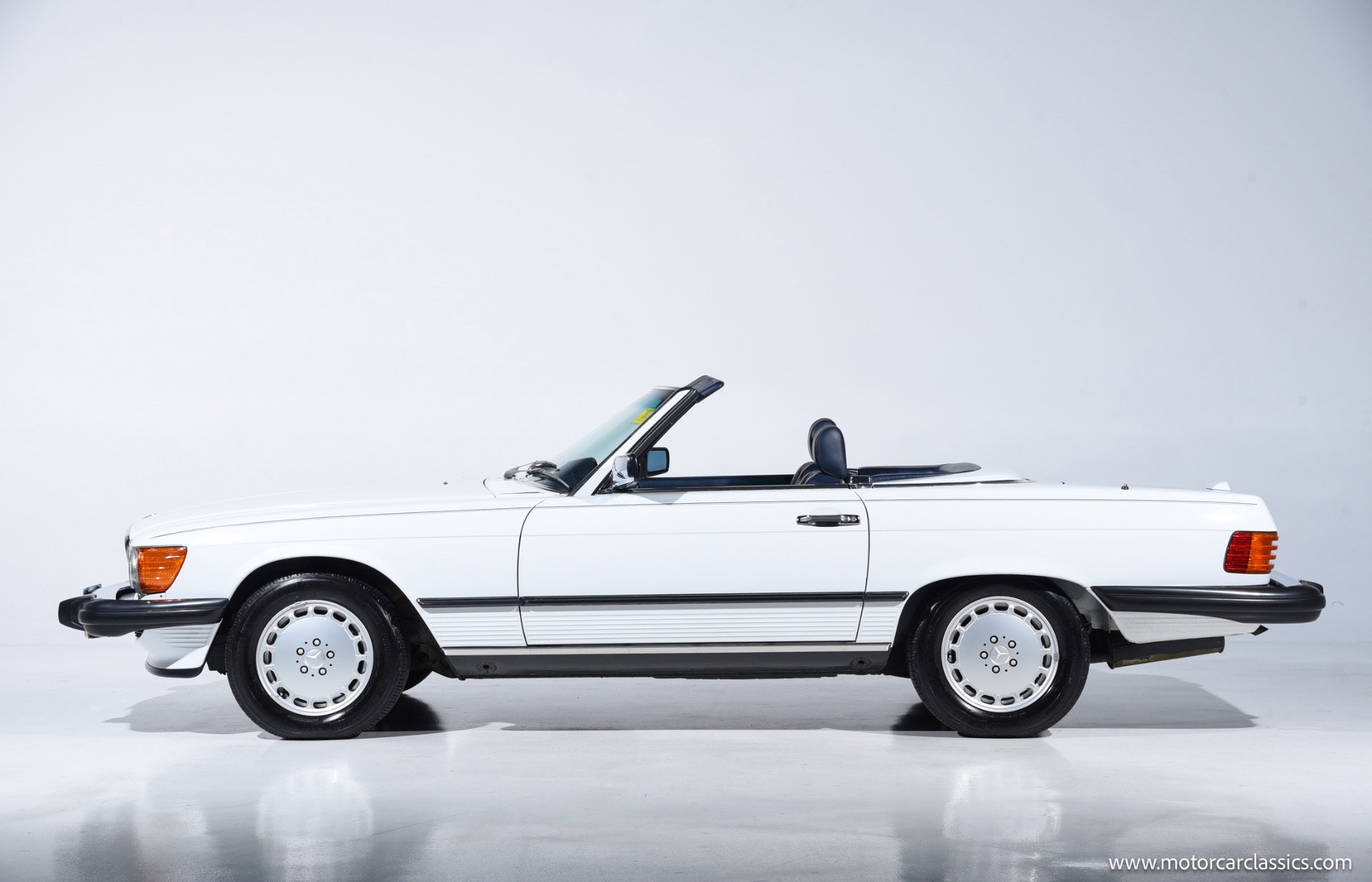 Used 1989 Mercedes-Benz 560 SL image 12