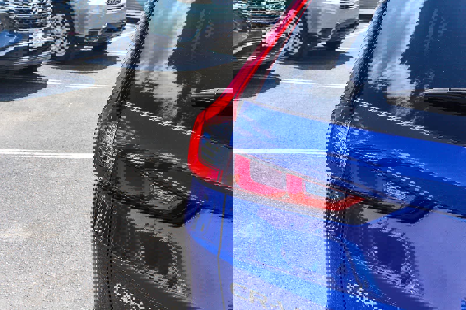 Used 2025 Honda CR-V EX-L image 8