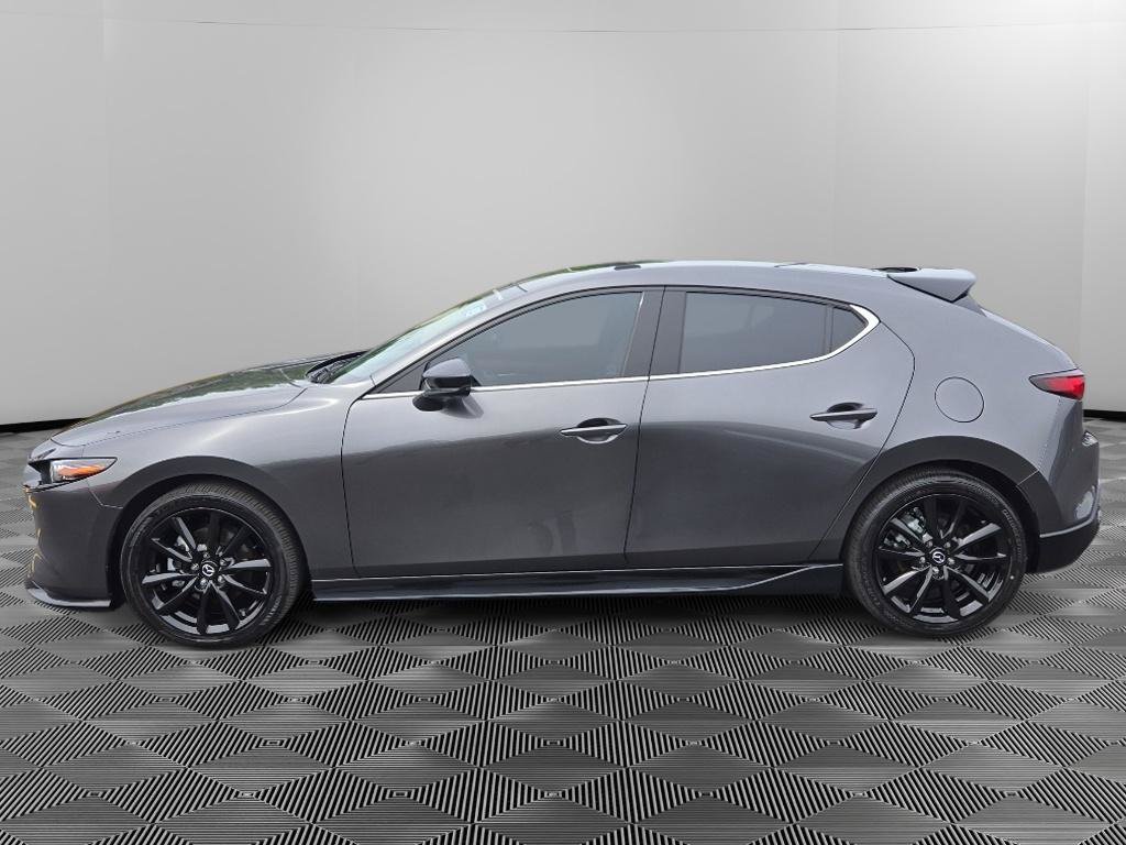 Used 2025 MAZDA MAZDA3 Hatchback w/ Appearance Package AWD/4WD image 4