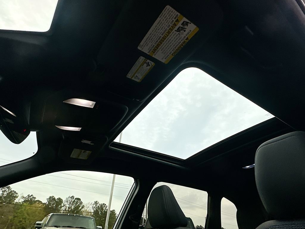 Used 2025 Subaru Forester Premium w/ Convenience Package #1 image 11