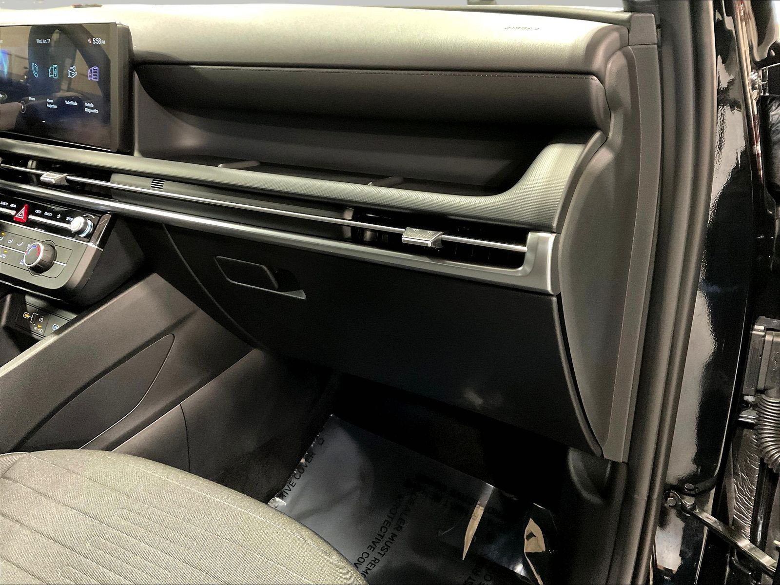Certified 2026 Hyundai Santa Cruz SE AWD/4WD image 21